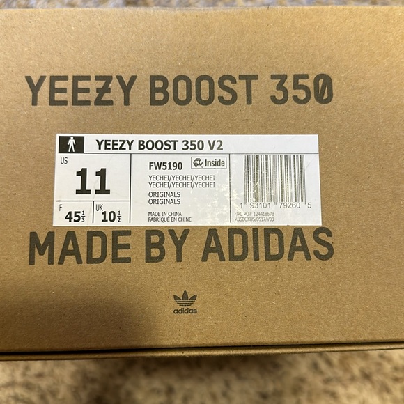 Yechei Yeezy Boost 350 V2 - Picture 6 of 8